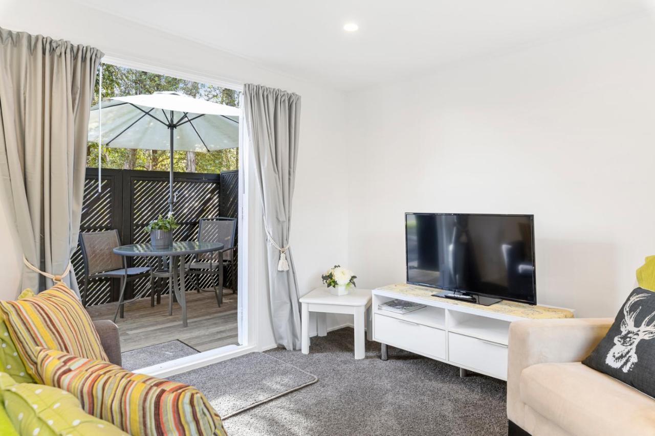 Bellbird Cottage - Lake Taupo Bach Waitahanui Exterior photo